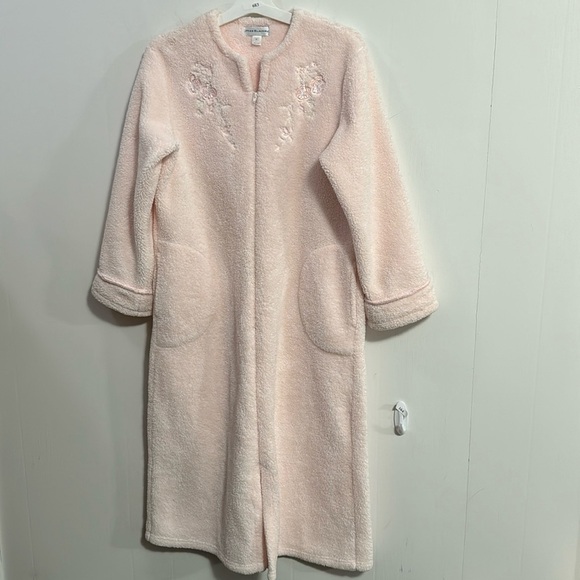 Miss Elaine Pink robe, great condition Sz medium super plush - Picture 1 of 6